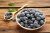 Blueberries are one of the fruits with the highest amount of antioxidants that provide important health benefits.